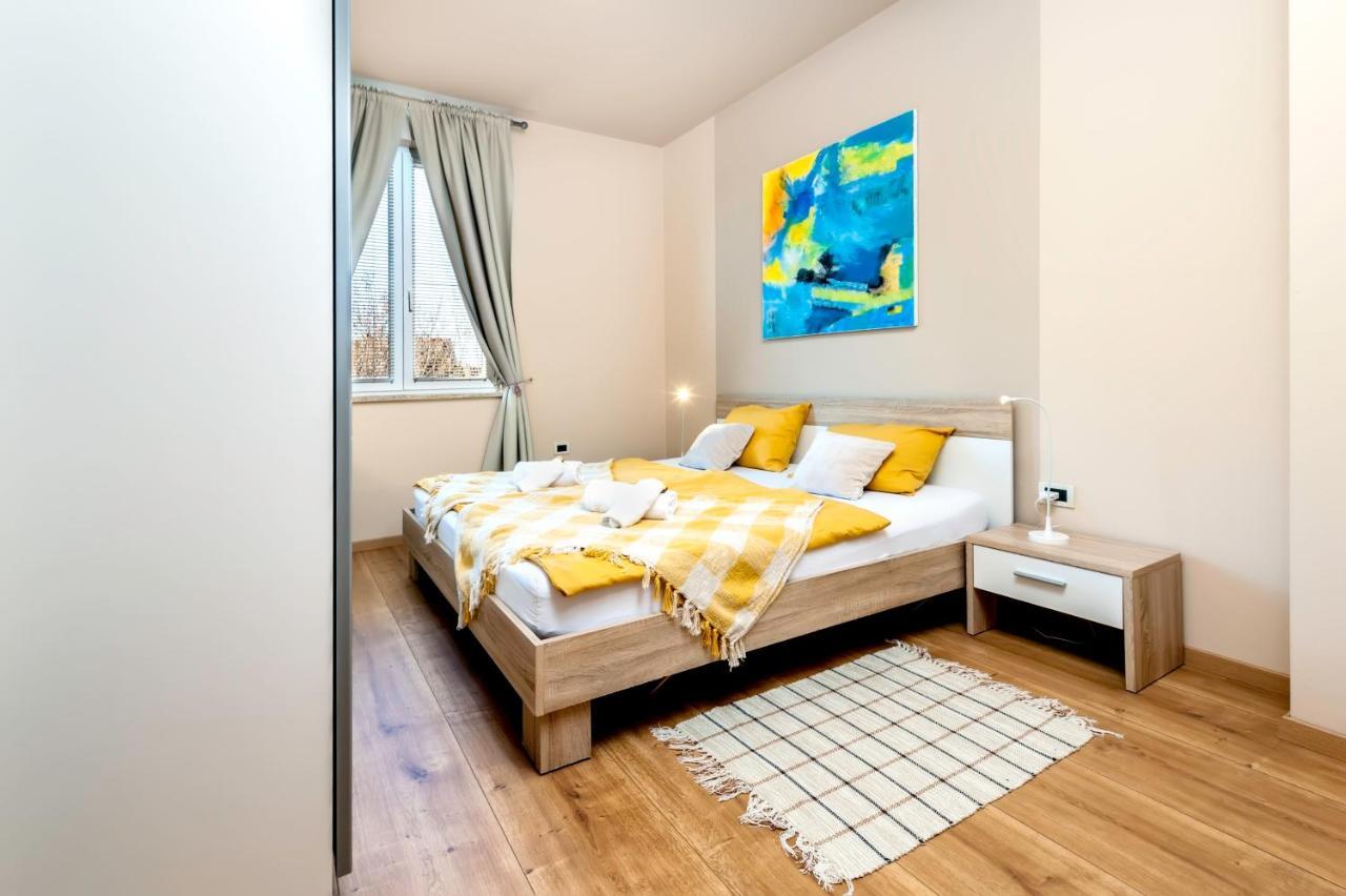 Room And Apartments Antea Rovinj Exteriér fotografie