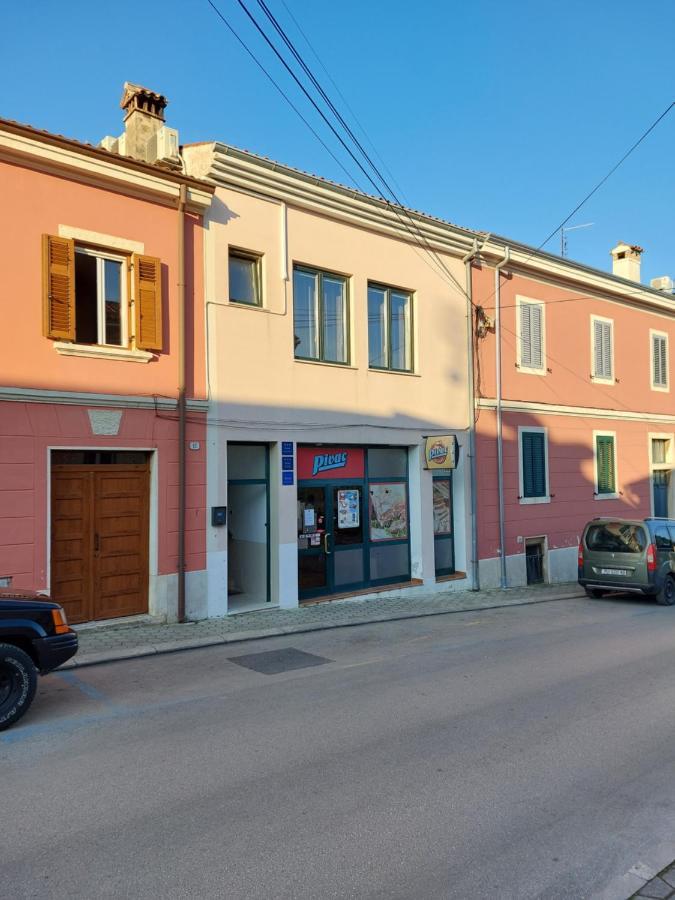 Room And Apartments Antea Rovinj Exteriér fotografie
