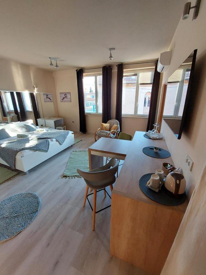 Room And Apartments Antea Rovinj Exteriér fotografie